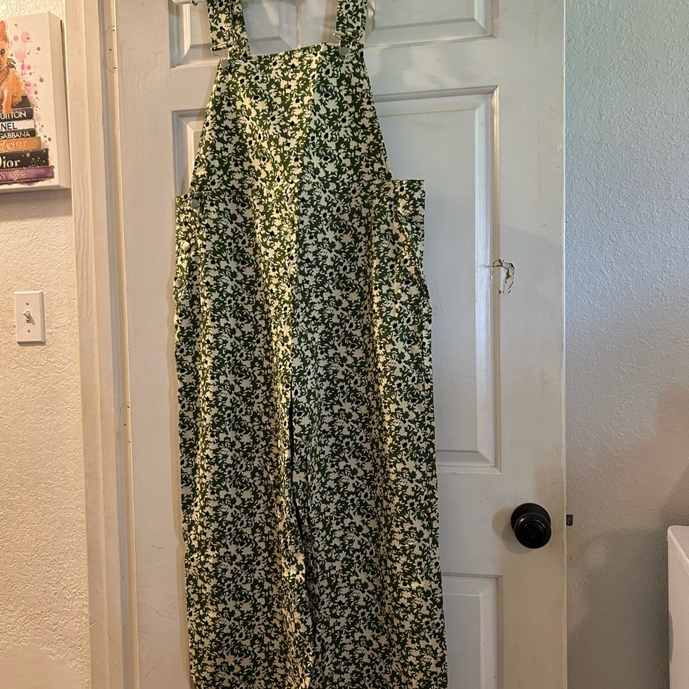 Zara Green and White Floral Wide-Leg Jumpsuit Overalls